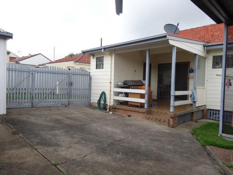 5 Ellesmere Road, Wallsend NSW 2287