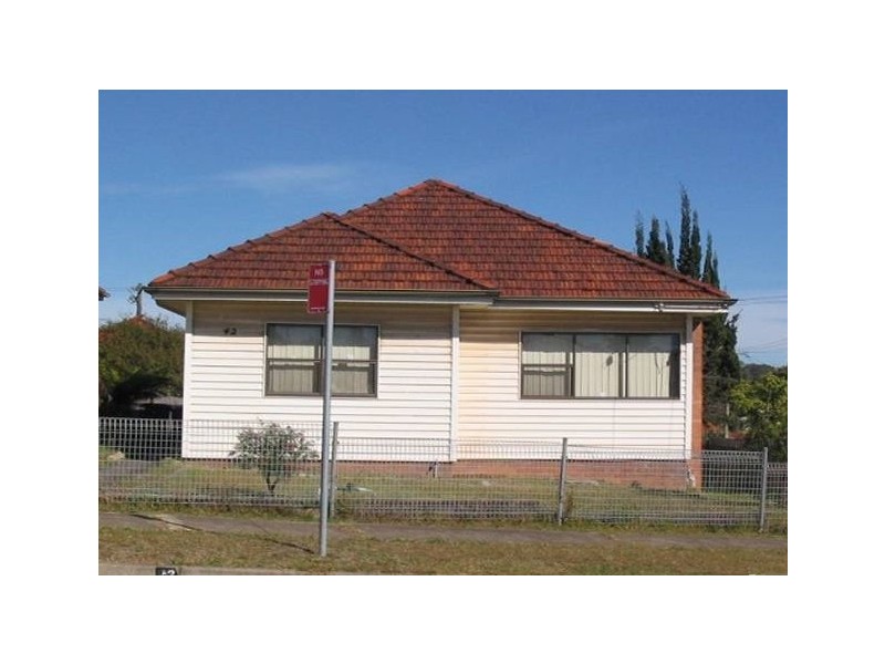 42 Vera Street, Waratah West NSW 2298