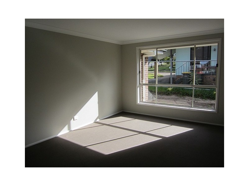 1 McBlane Street, Weston NSW 2326