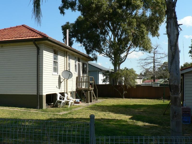 32 Rabaul Street, Shortland NSW 2307