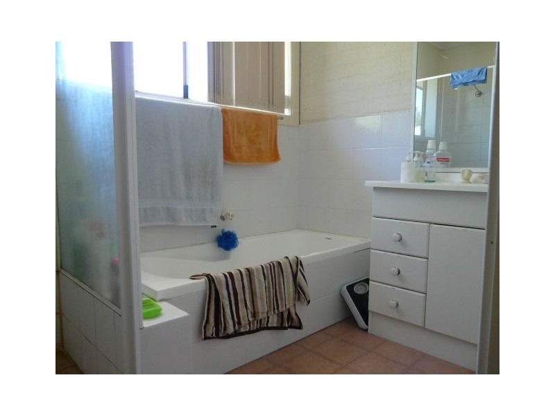 2/120 Prince Street, Waratah NSW 2298