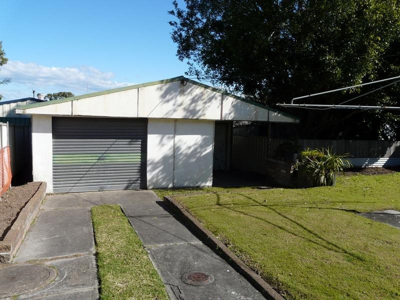 26 Conmurra Circuit, Shortland NSW 2307