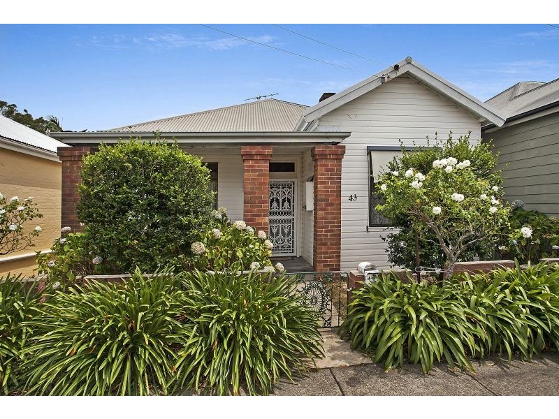 43 Robert Street, Wallsend NSW 2287