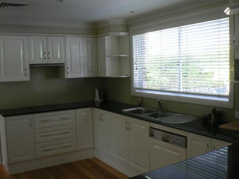 5 Seaview Close, Eleebana NSW 2282