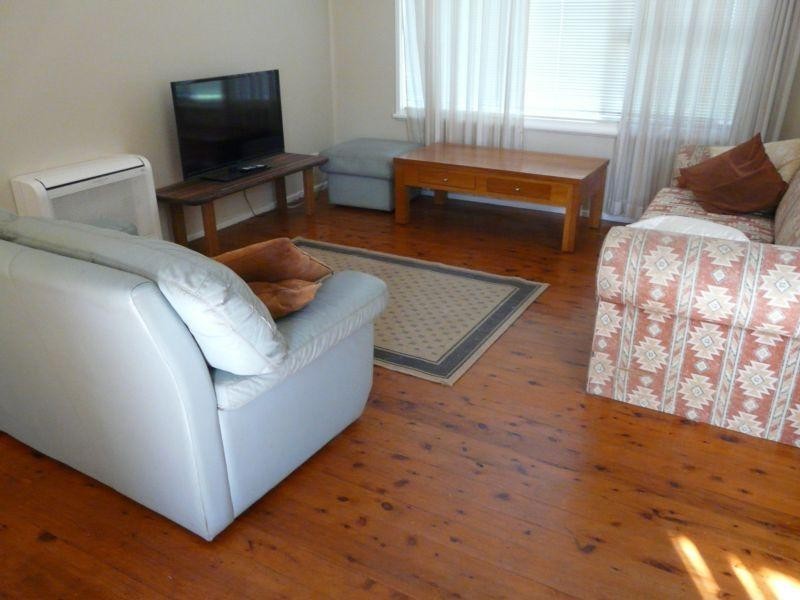 2 Dover Crescent, Waratah West NSW 2298