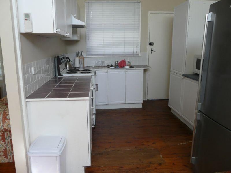2 Dover Crescent, Waratah West NSW 2298