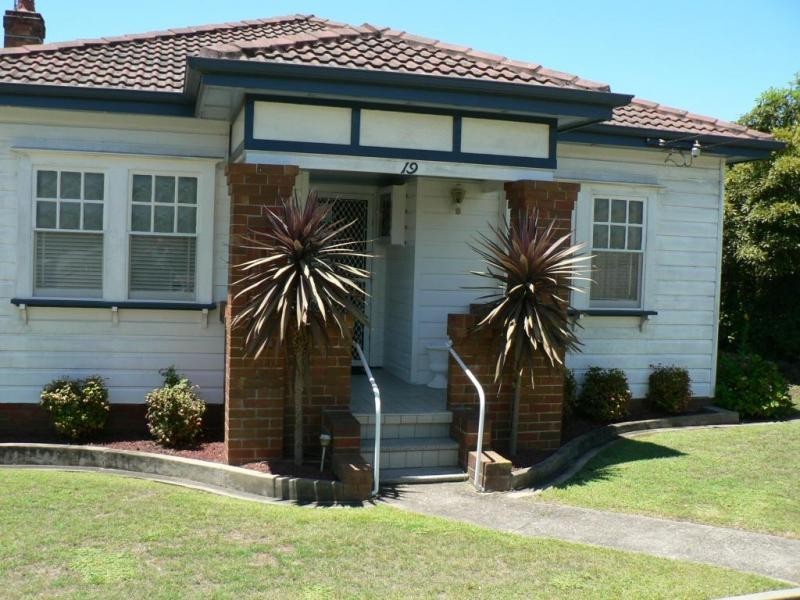 19 CHALMERS ROAD, Wallsend NSW 2287