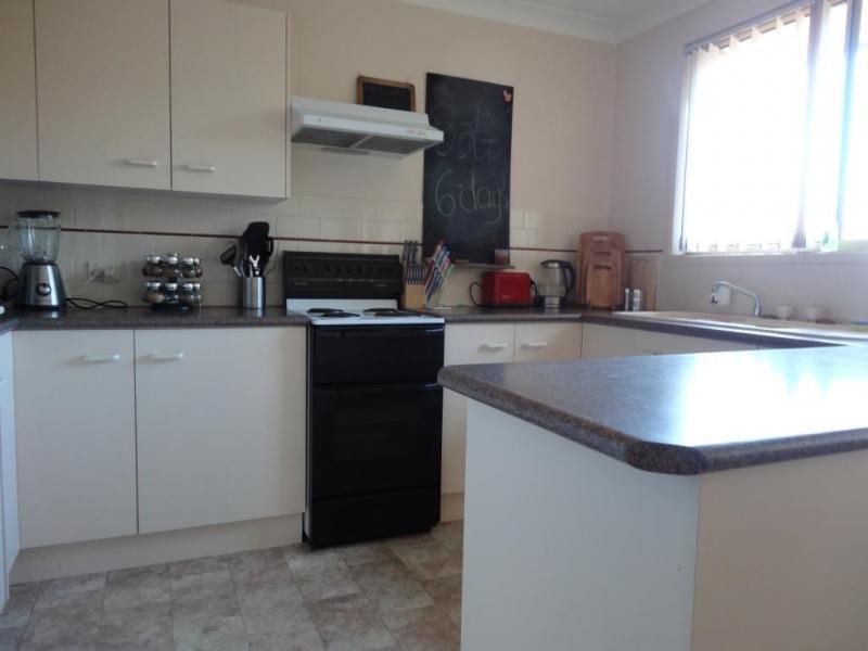 8/7 Kenibea Ave, Kahibah NSW 2290