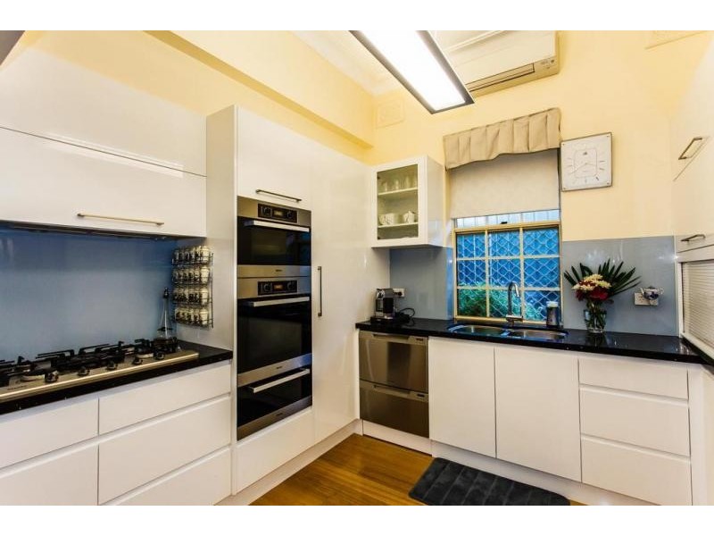 85 Young Rd, Lambton NSW 2299