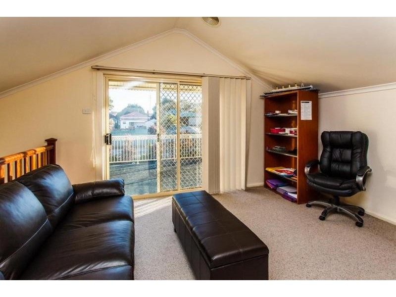 85 Young Rd, Lambton NSW 2299