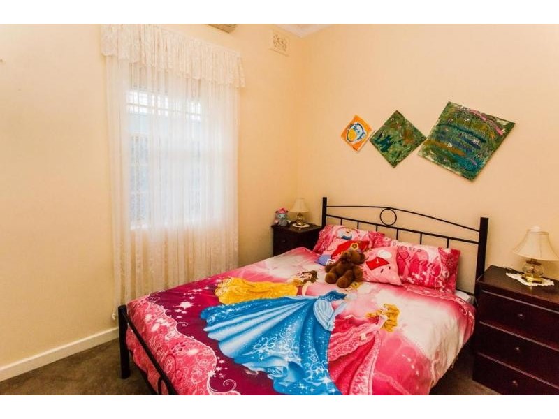 85 Young Rd, Lambton NSW 2299