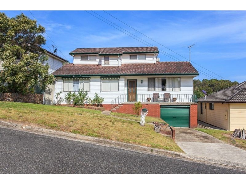 11 Clarence Street, Glendale NSW 2285