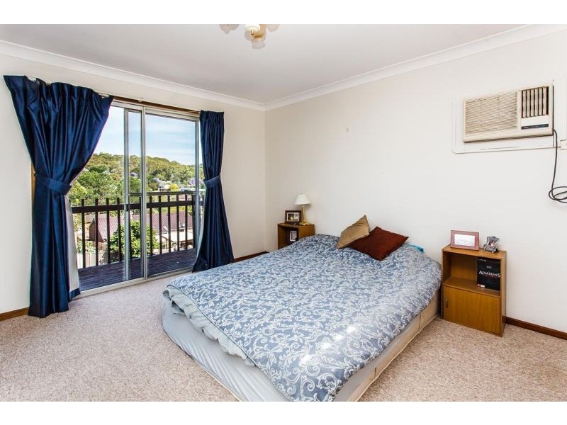 11 Clarence Street, Glendale NSW 2285