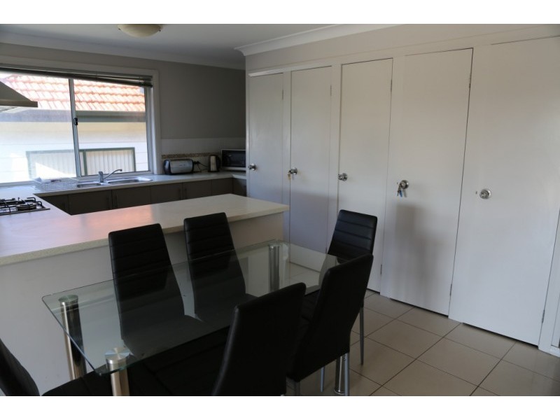 42 Angus Avenue, Waratah West NSW 2298