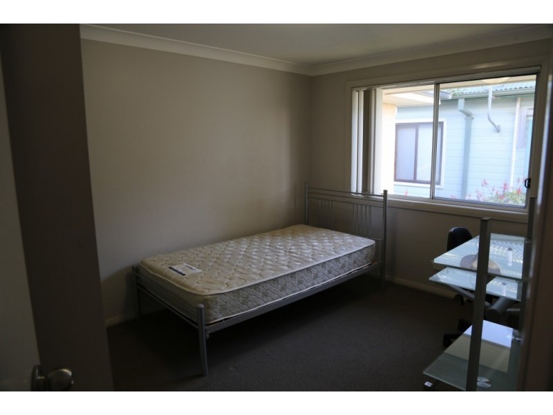 42 Angus Avenue, Waratah West NSW 2298