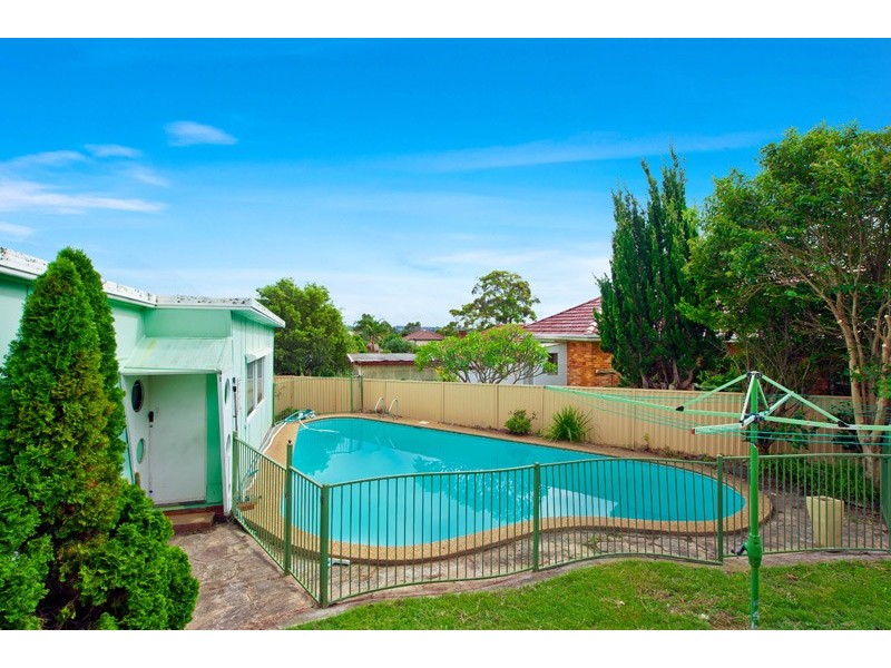 3 Urunga Parade, Miranda NSW 2228