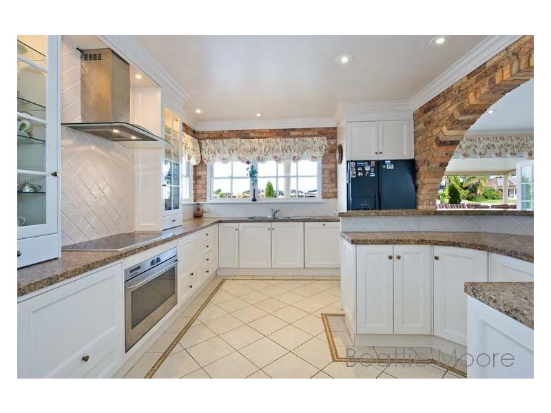 2 James Cook Island, Sylvania Waters NSW 2224