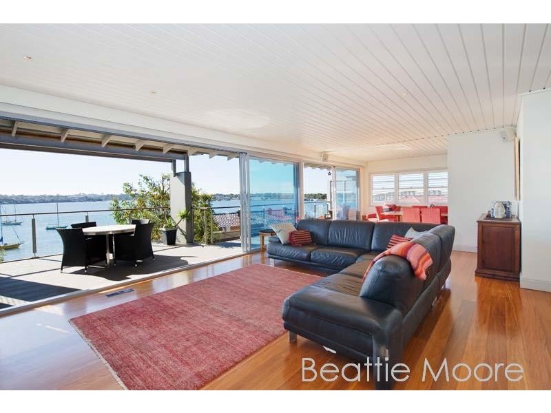 19 Holt Road, Taren Point NSW 2229