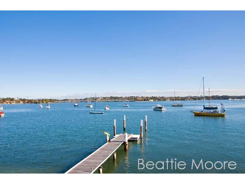 19 Holt Road, Taren Point NSW 2229