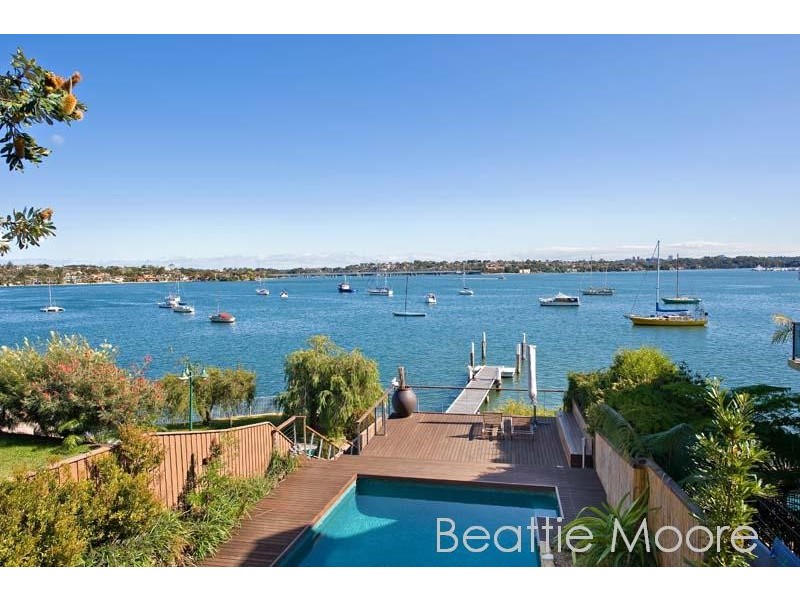 19 Holt Road, Taren Point NSW 2229