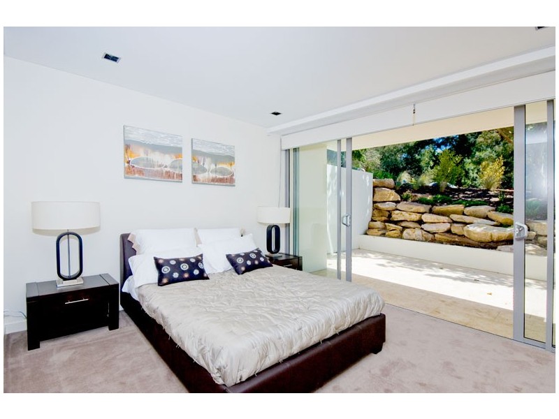 6 Coolum Place, Yowie Bay NSW 2228