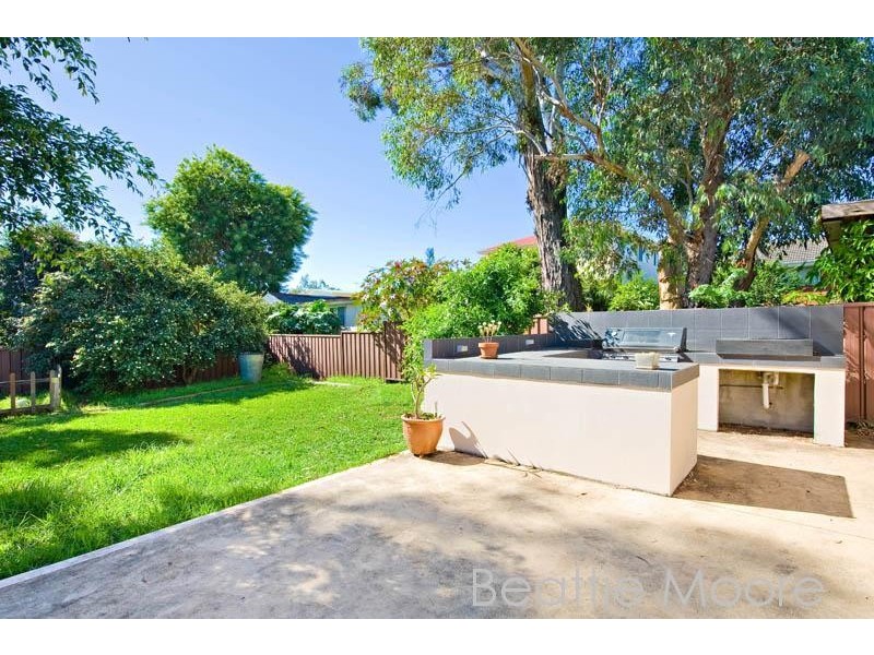 1 Douglas Place, Miranda NSW 2228