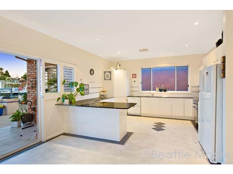 24 Clarence Crescent, Sylvania Waters NSW 2224