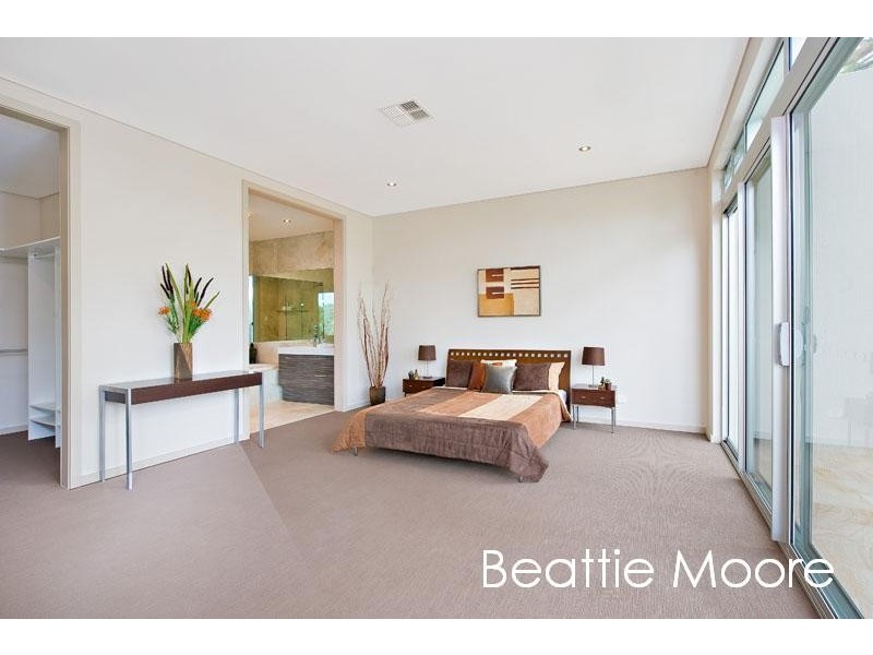 23b Yellambie Street, Yowie Bay NSW 2228