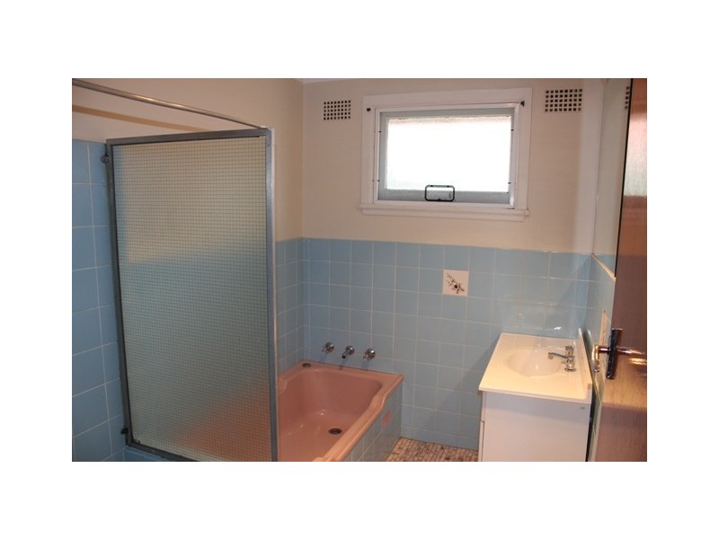 10 Silverwater Crescent, Miranda NSW 2228