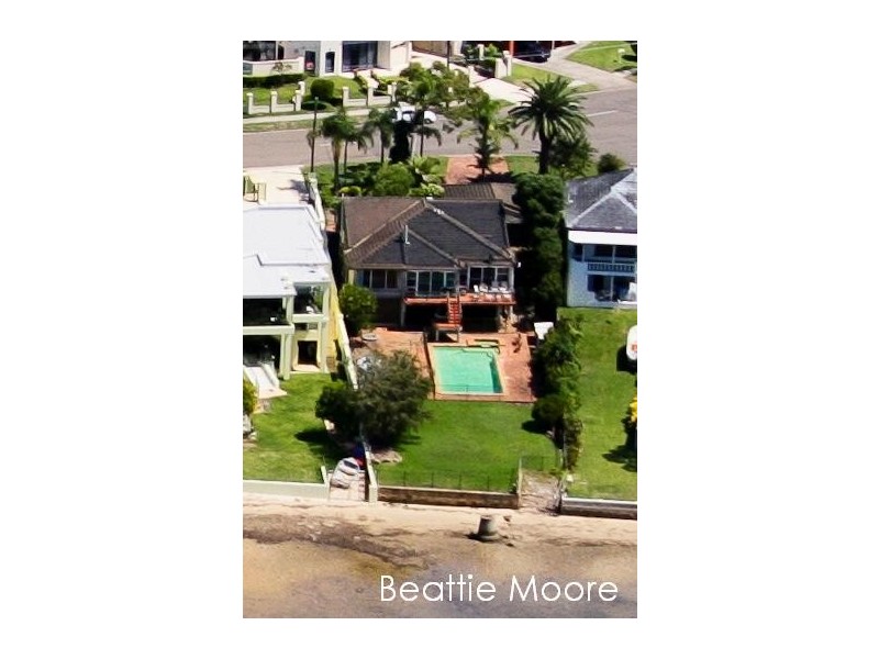 16 Belgrave Esplanade, Sylvania NSW 2224