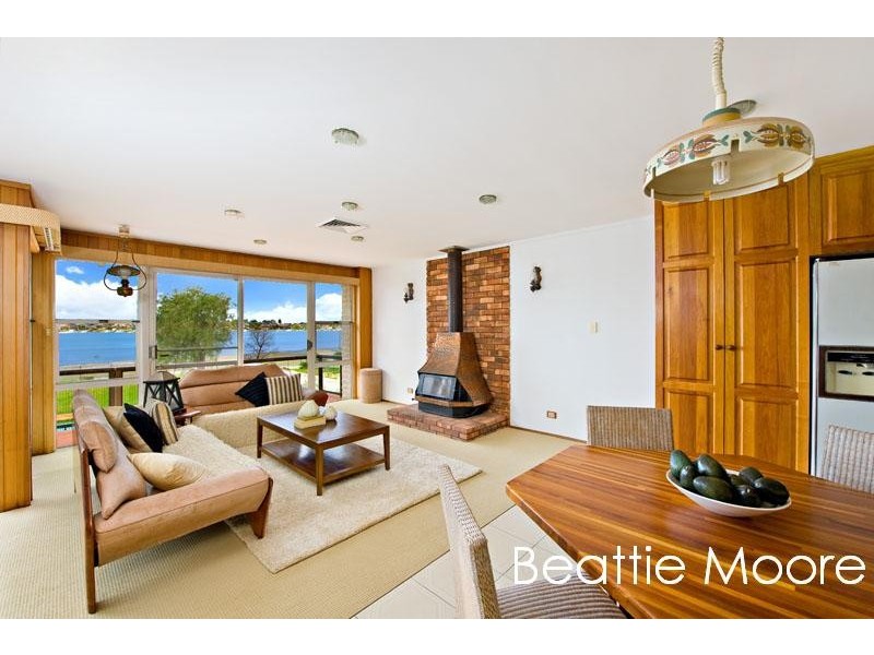 16 Belgrave Esplanade, Sylvania NSW 2224