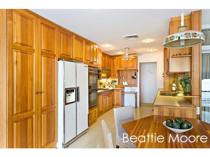 16 Belgrave Esplanade, Sylvania NSW 2224