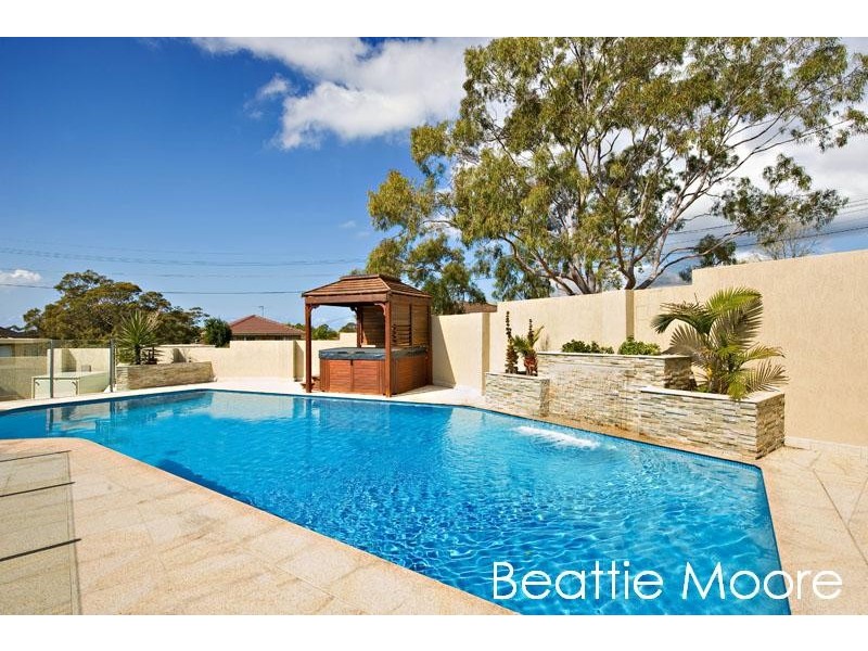 10 Murchison Street, Sylvania NSW 2224