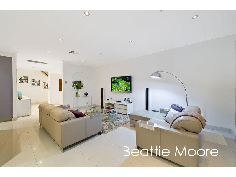 4 Snowy Place, Sylvania Waters NSW 2224