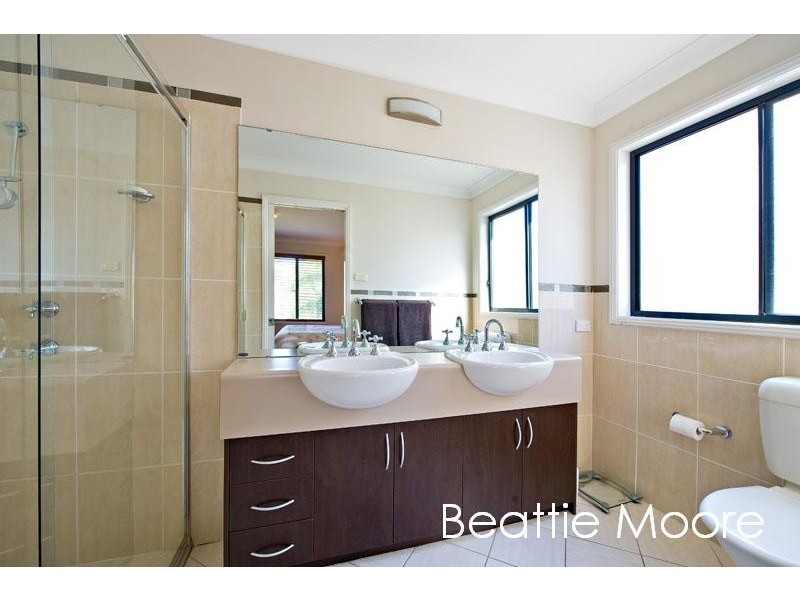 26 Girraween Avenue, Como NSW 2226