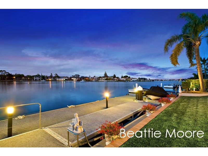 27 Barcoo Island, Sylvania Waters NSW 2224