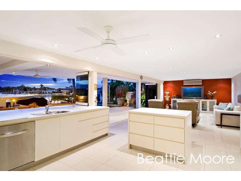 27 Barcoo Island, Sylvania Waters NSW 2224