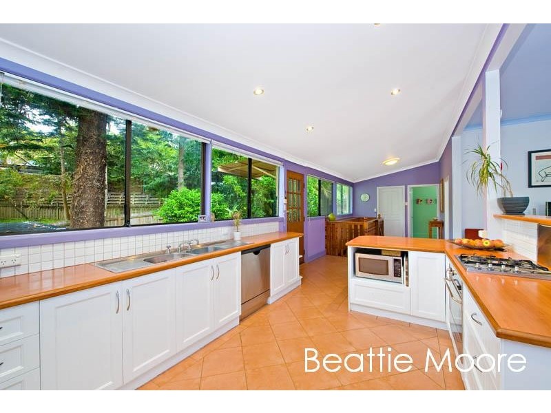 8 Novara Crescent, Como NSW 2226