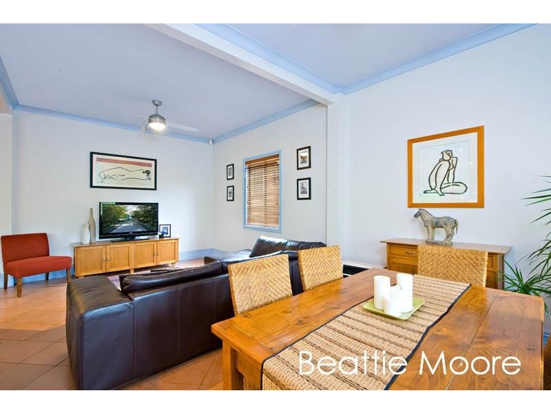 8 Novara Crescent, Como NSW 2226