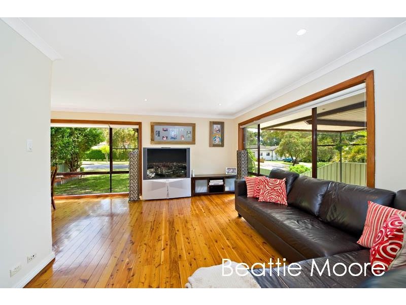 10 Raleigh Avenue, Caringbah NSW 2229