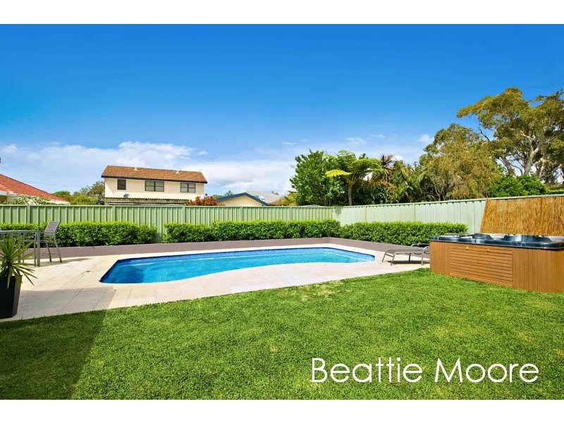 10 Raleigh Avenue, Caringbah NSW 2229