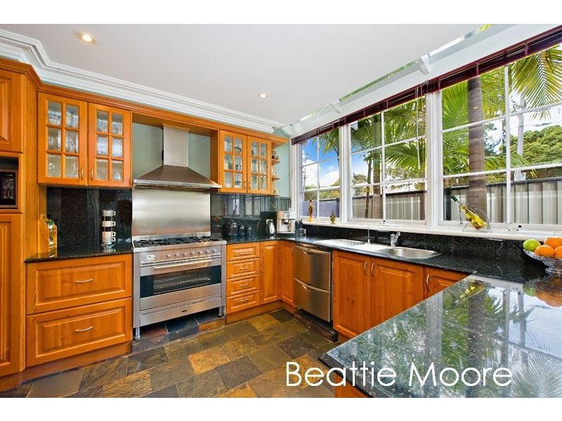 8 Clare Street, Sylvania NSW 2224