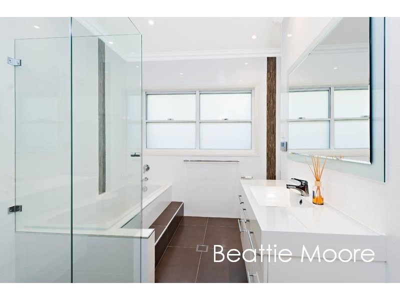 5 Parthenia Street, Dolans Bay NSW 2229