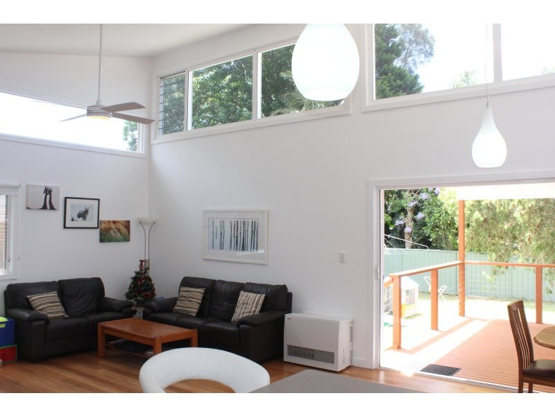 18 Lowana Avenue, Kirrawee NSW 2232