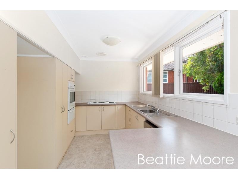 24 Stirling Avenue, Kirrawee NSW 2232