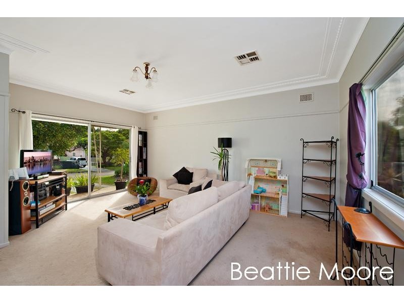 8 Tergur Crescent, Caringbah NSW 2229