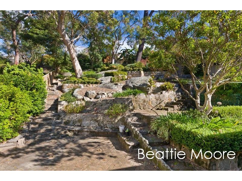 17 Alkaringa Road, Gymea Bay NSW 2227