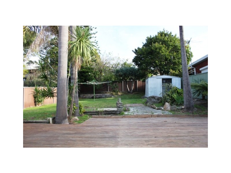 40 Melrose Avenue, Sylvania NSW 2224