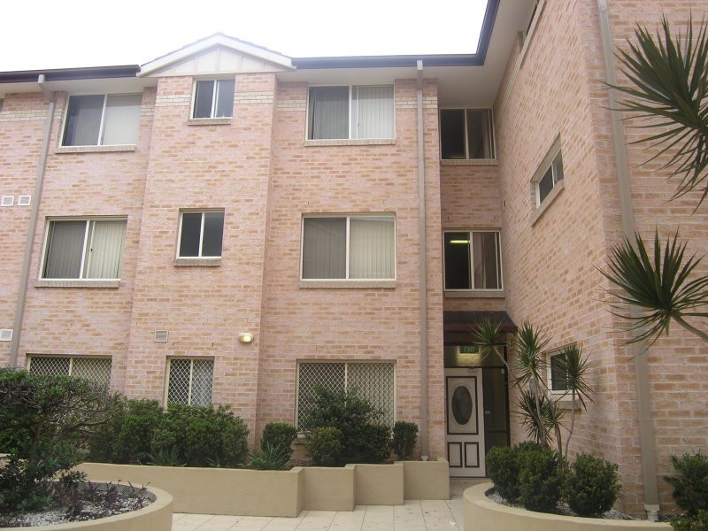 22/21-27 Amy Street, Regents Park NSW 2143