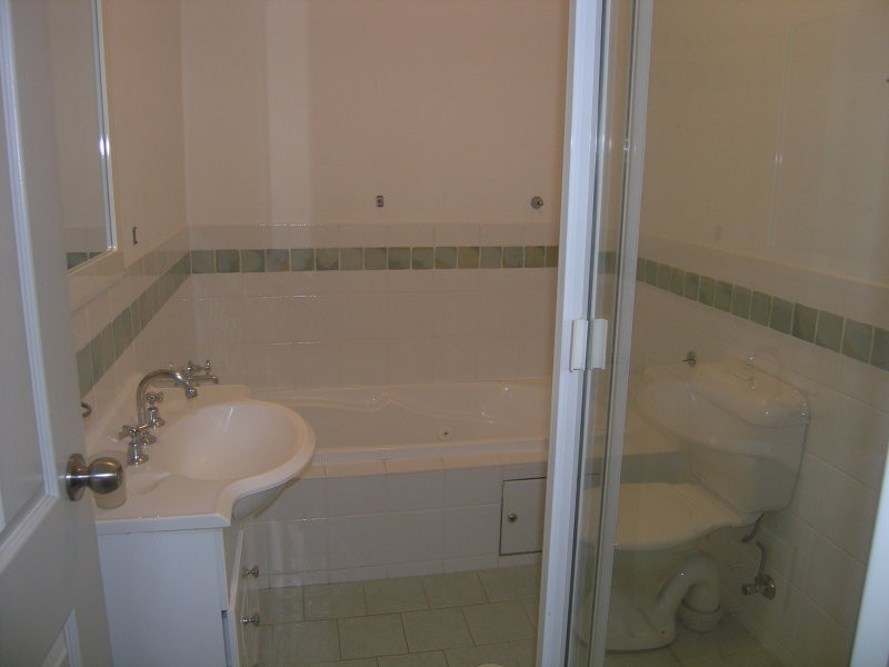 22/21-27 Amy Street, Regents Park NSW 2143